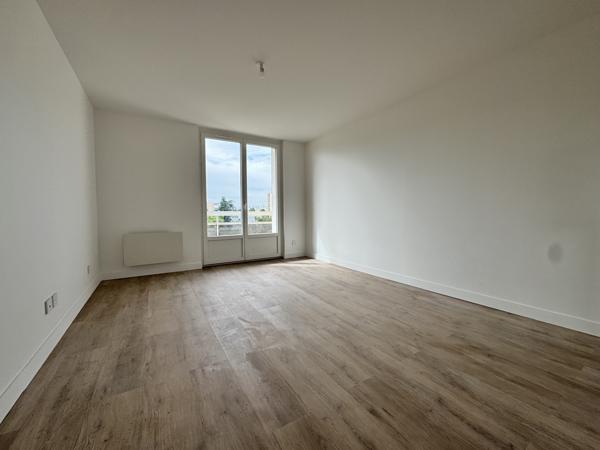 Appartement T3 au 3ème étage entièrement rénové