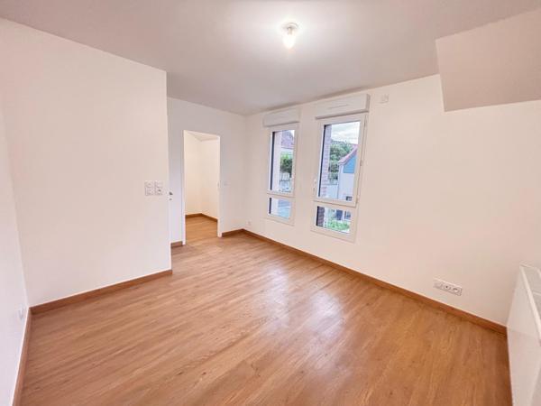 EN CENTRE DE VILLE LA QUEUE EN BRIE