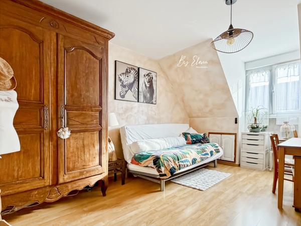 FERRIERES EN BRIE, MAISON FAMILIALE LUMINEUSE SECTEUR CHÂTEAU – 4 CHAMBRES – GRAND JARDIN PISCINABLE