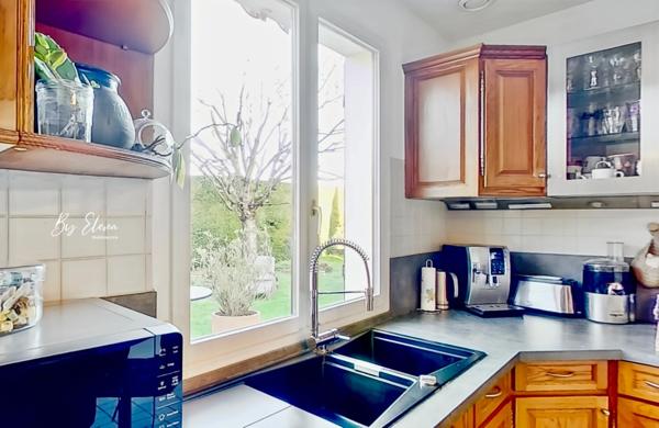 FERRIERES EN BRIE, MAISON FAMILIALE LUMINEUSE SECTEUR CHÂTEAU – 4 CHAMBRES – GRAND JARDIN PISCINABLE