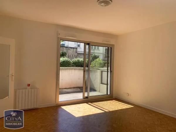 Appartement à louer 1 pièce 37.2m²