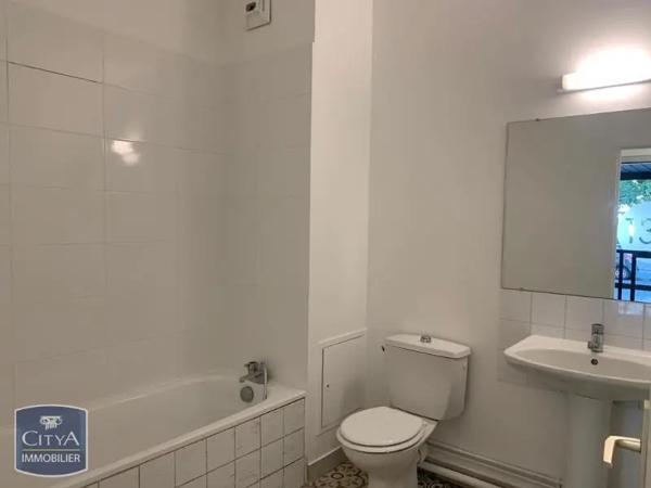 Appartement à louer 1 pièce 37.2m²