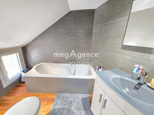 Maison à Dourdan, 91410 - 5 pièces 112m²