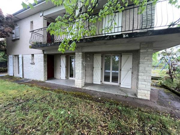 Appartement à louer 680 € CC Cahors 3 p 77 m² DPE D