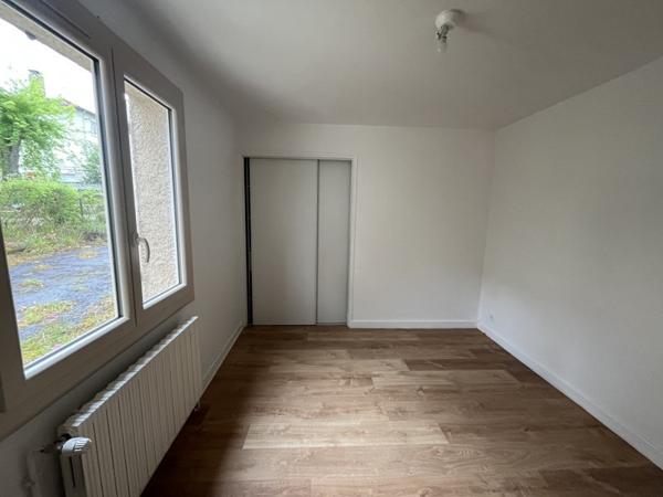 Appartement à louer 680 € CC Cahors 3 p 77 m² DPE D