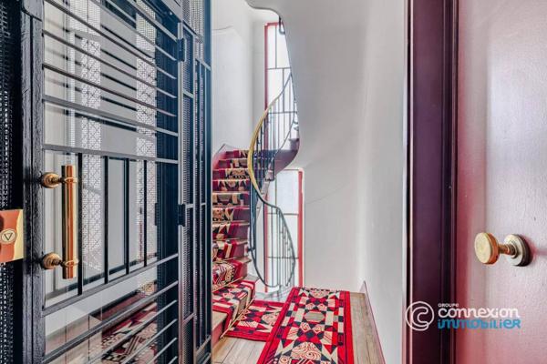 Auteuil Nord - studio 2ème étage - immeuble année 30