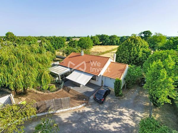 Maison rénovée de 105 m² avec piscine, SPA et 4 619 m² de terrain à Fors