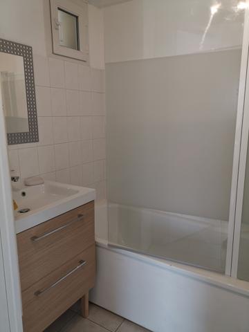 Appartement
                                                                                                                                                                                                                                                                                                                        3 pièce(s)                                                                                                                                                                                                          2 chambre(s)                                                                                                                                                                                                          42  m²