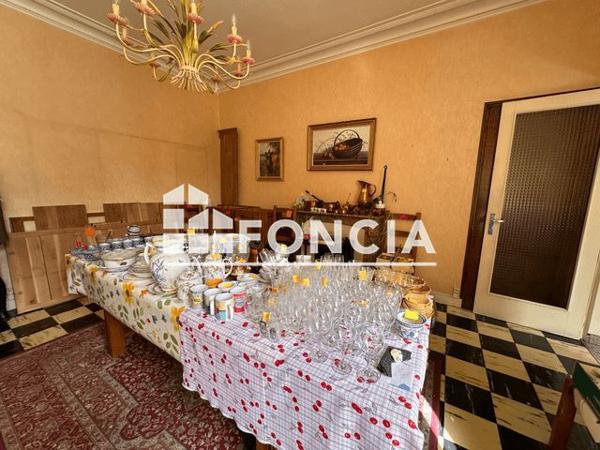 À vendre Maison 6 pièces 253 m² - Laval 53000