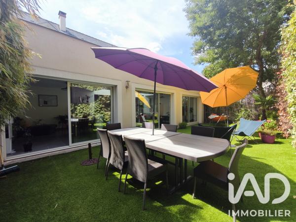 Maison à vendre 6 pièces 227 m² Angers