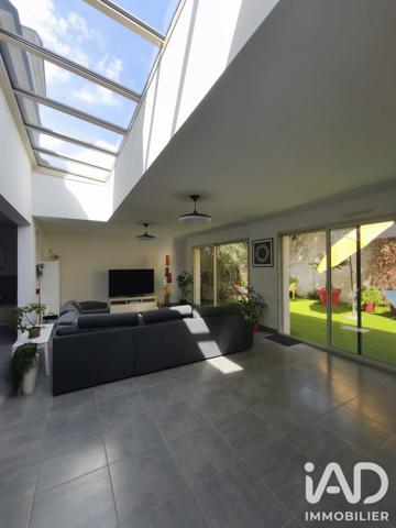 Maison à vendre 6 pièces 227 m² Angers