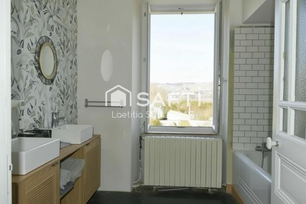 Maison en pierre 164 m² avec  jardin.