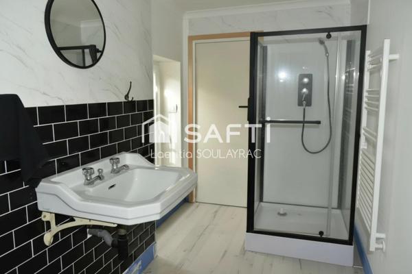 Maison en pierre 164 m² avec  jardin.