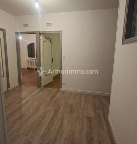 Location Bureau 3 pièces 50 m2 à Rouffiac-Tolosan