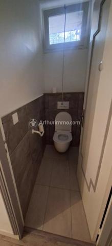 Location Bureau 3 pièces 50 m2 à Rouffiac-Tolosan