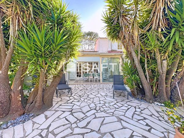 MAS DE CHARME AVEC JARDIN ET PISCINE À QUELQUES PAS DE LA MER