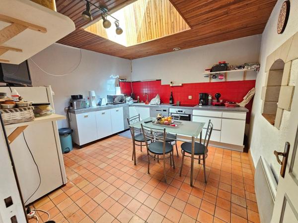 Maison à Saumur, 49400 - 11 pièces 256m²