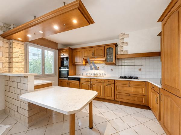 Villeurbanne – Appartement T3 71 m² avec potentiel T4, parking et cave