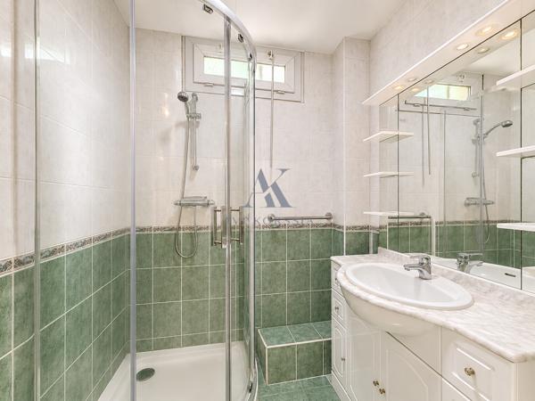 Villeurbanne – Appartement T3 71 m² avec potentiel T4, parking et cave