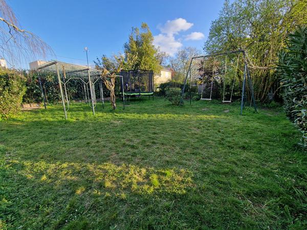 A VENDRE NANTES ZOLA MAISON ANCIENNE RENOVEE 6 CHAMBRE/BEAU JARDIN