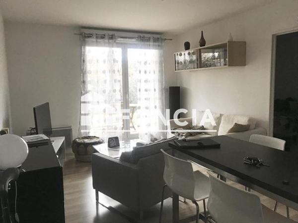 Location Appartement 2 pièces 43 m² - 11 RUE FARADAY Tours 37100