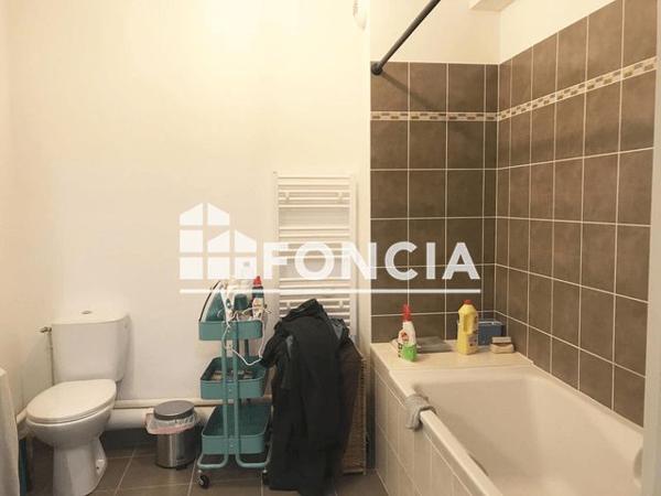 Location Appartement 2 pièces 43 m² - 11 RUE FARADAY Tours 37100