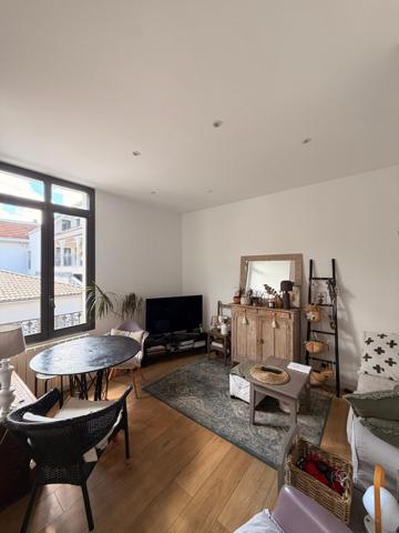 Appartement
         3 pièces
        - 50 m²