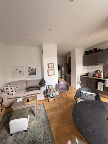 Appartement
         3 pièces
        - 50 m²