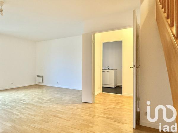 Appartement 3 pièces de 66 m² à Morangis (91420)