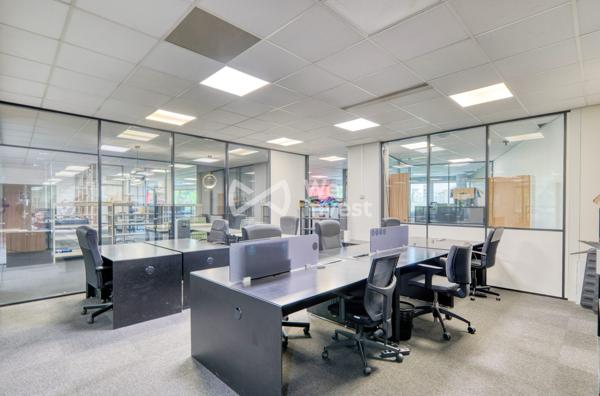 À LOUER – BUREAUX DE STANDING 600 m² – CALUIRE SAINT-CLAIR – IMMEUBLE OPEN CITY