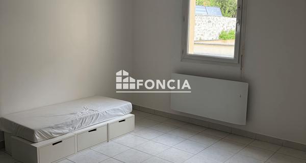 Location Studio meublé 22.73 m² - Aubergenville 78410