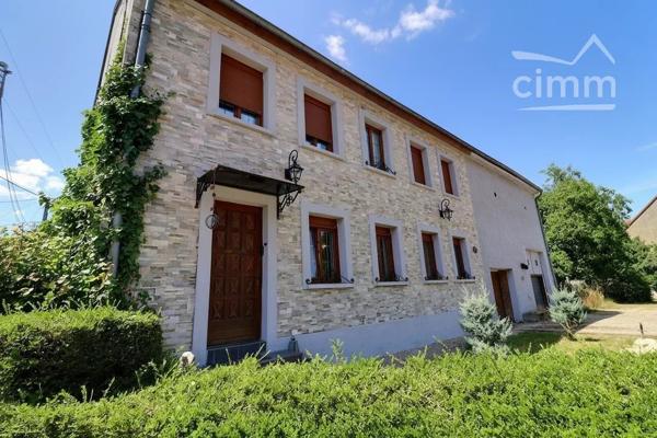 CIMM IMMBOBILIER FORBACH vous propose  cette charmante maison individuelle située sur la commune de GAUBIVING.