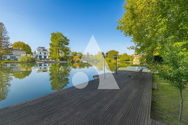Maison 11 pièces 326 m2