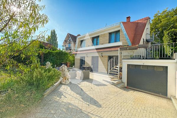 Maison 11 pièces 326 m2