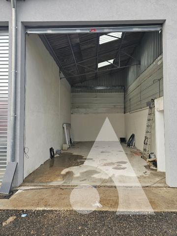 Local d'activité 1 pièce 50 m2