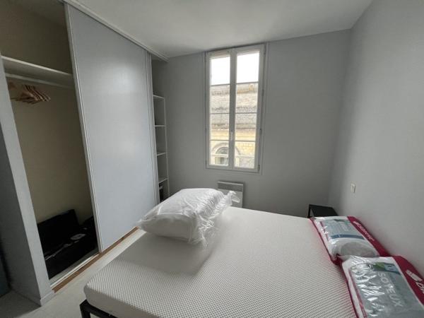 Appartement à louer 590 € CC Rochefort 2 p 40 m² DPE E