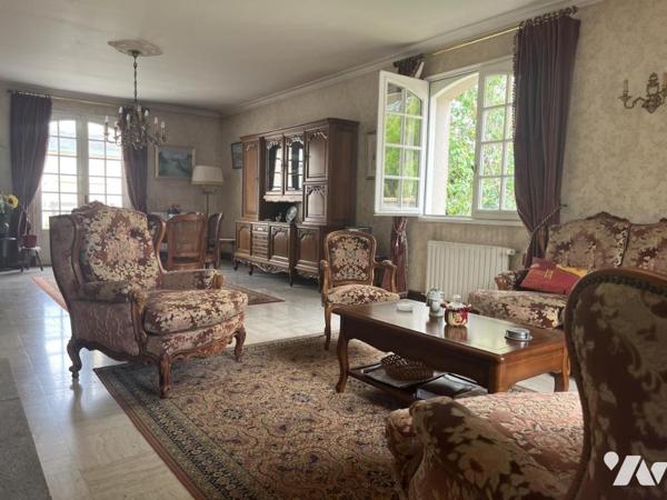 Quartier Pillerie, proche gare,  maison ( T6 -4 ch /180 m² hab.env.) sur 705 m² de terrain 