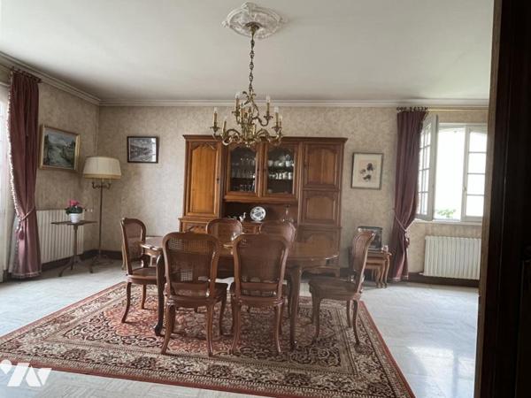 Quartier Pillerie, proche gare,  maison ( T6 -4 ch /180 m² hab.env.) sur 705 m² de terrain 