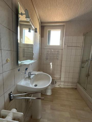 Appartement Vic Sur Cere 3 pièce(s) , Vic sur cere