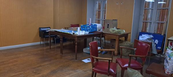 Immeuble à vendre dans l'ancienne mairie de Voutezac Voutezac