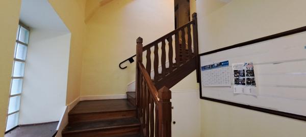 Immeuble à vendre dans l'ancienne mairie de Voutezac Voutezac