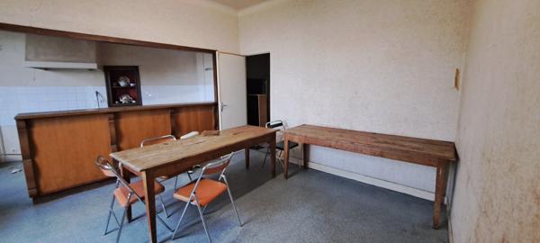 Immeuble à vendre dans l'ancienne mairie de Voutezac Voutezac