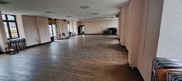 Immeuble à vendre dans l'ancienne mairie de Voutezac Voutezac