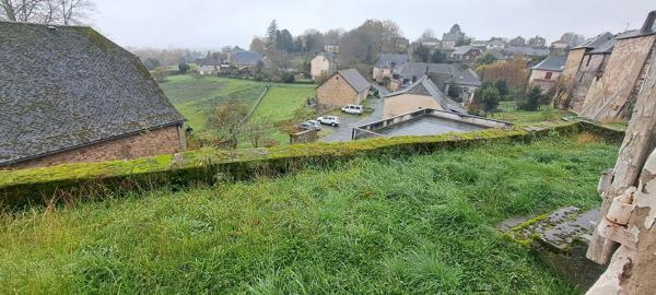 Immeuble à vendre dans l'ancienne mairie de Voutezac Voutezac