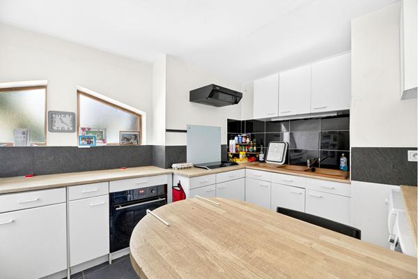 Maison de charme en coeur de village - 167 m2 - Résidence principale + studio indépendant Allassac