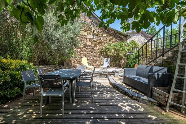 Maison de charme en coeur de village - 167 m2 - Résidence principale + studio indépendant Allassac