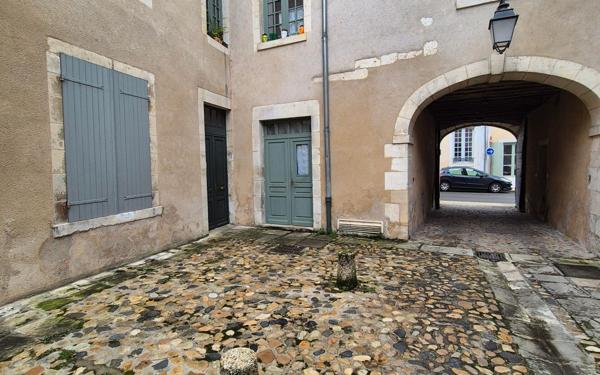 Appartement à vendre    1 pièce • 33 m2 La Charité-sur-Loire