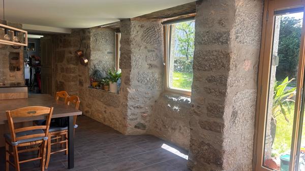 Corps de ferme restauré - Idéal gîtes ou grande famille - Golf - PROCHE LAGUIOLE Laguiole
