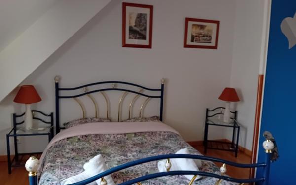 Maison à vendre    6 pièces •  Nazelles-Négron