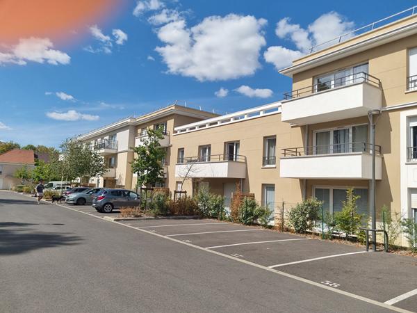 Appartement MEUBLE à Combs La Ville 3 pièce(s) 60 m2